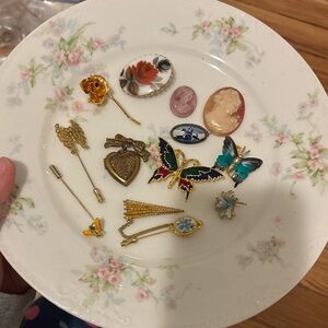 Vintage jewelry lot